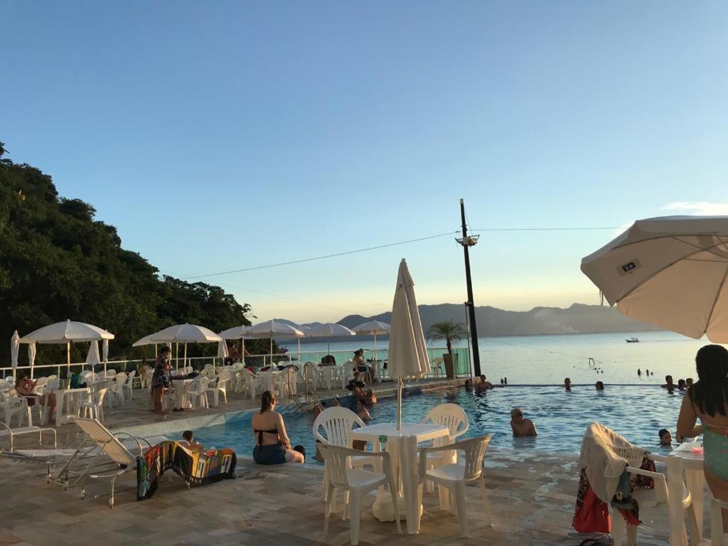 Apartamento Pe Na Areia Frente Para O Mar E Piscina Na Prainha 卡拉瓜塔图巴 外观 照片